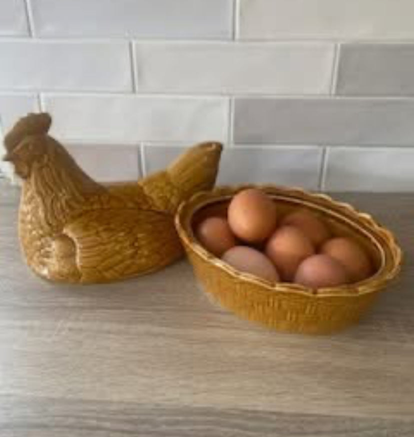 Vintage Numnar Hen-on-Nest Egg Holder – Collectible Ceramic