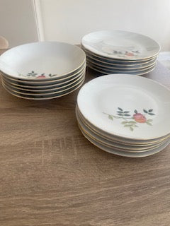 Vintage 1960s Bavarian Scherzer 21-Piece Dinner Service