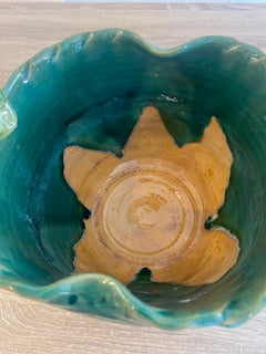 Vintage Majolica Style Frog & Lotus Leaf Basket Bowl