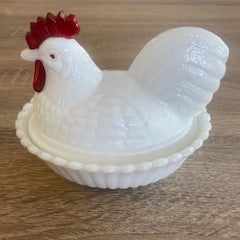 Vintage Westmoreland Milk Glass Hen On Nest Covered Dish