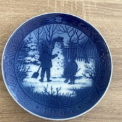 Royal Copenhagen "The Snowman" First Quality Christmas Plate (c.1980s)