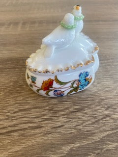Vintage 1980s Porcelain Heart Shaped "Lovebirds" Trinket Box