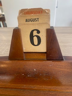 Antique 1930s Art Deco Wooden Desk Stand & Inkwells (A/F)