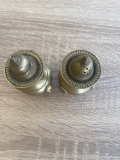 Antique 1930s Footed EPNS Shakers (Pair)