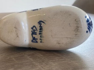 Vintage Delft Blue Ceramic Clog Shoe Ashtray – Hand-Painted Dutch Windmill