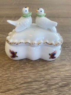 Vintage 1980s Porcelain Heart Shaped "Lovebirds" Trinket Box